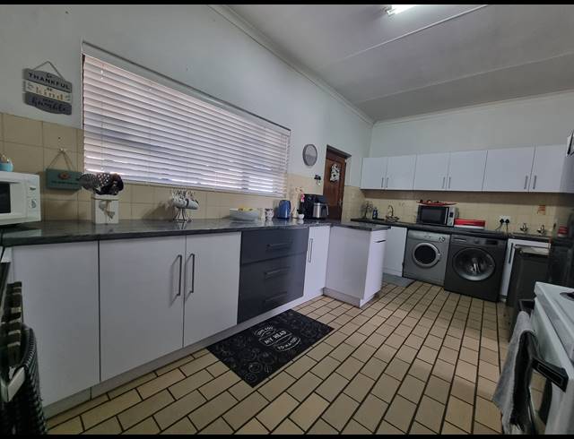 3 BEDROOM HOUSE FOR SALE IN LEVALLIA